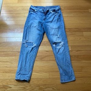 American eagle outfitters ripped jeans